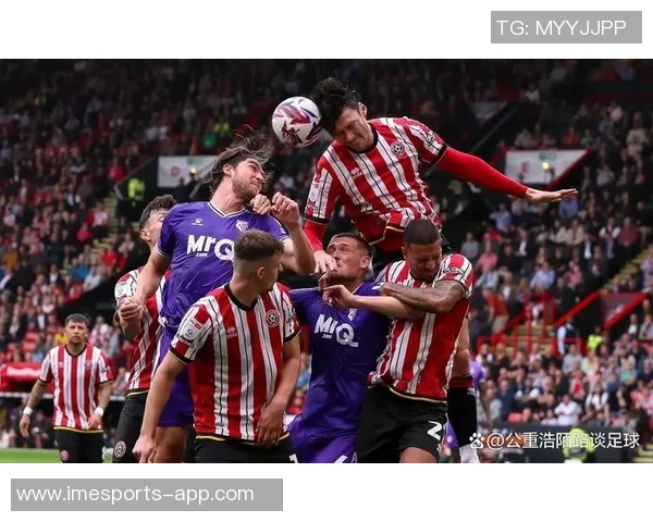 球星精彩解说带你全景解析绿茵场上的战术变化与进球瞬间 球星精彩解说带你全景解析绿茵场上的战术变化与进球瞬间